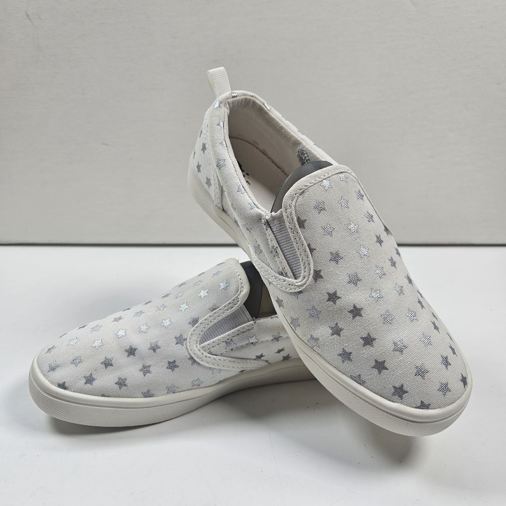 Gap Kids Slip On Sneakers Kid Size 1 White Silver Star Print Canvas Shoes Loafer